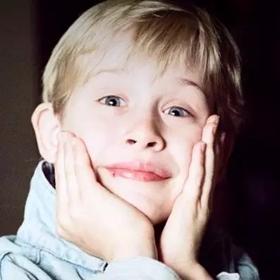 12 Potret langka kedekatan Macaulay Culkin dan Michael Jackson