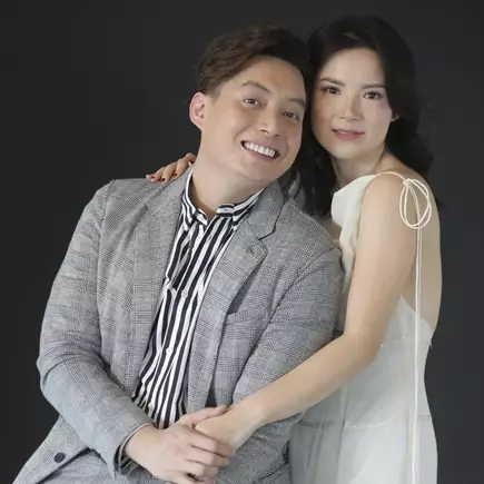 7 Potret prewedding Edric Tjandra &amp; kekasihnya, bikin baper