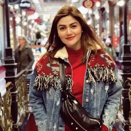 6 Foto lawas Hilda Vitria kekasih Billy Syahputra, bikin pangling