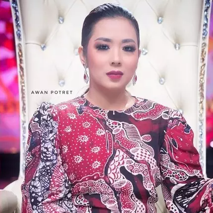  Unggah foto Hari Ibu, potret lawas ibunda Soimah curi perhatian 