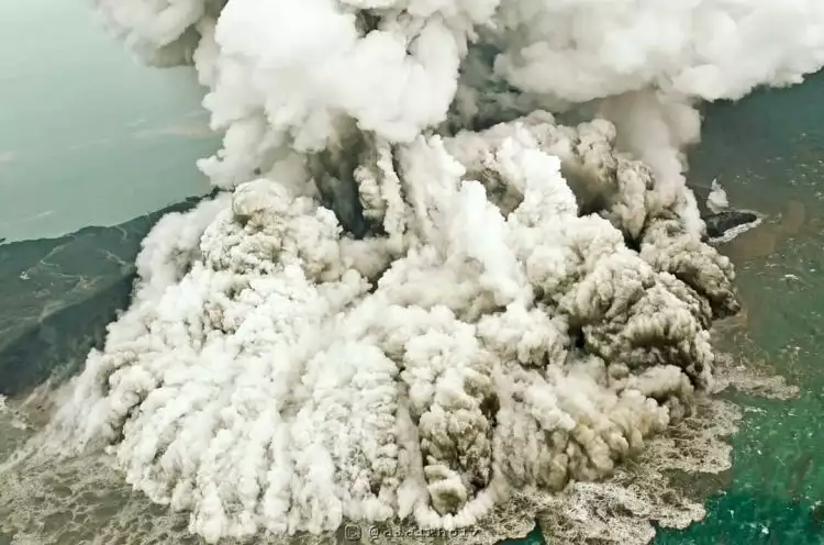 5 Fakta Anak Krakatau, bisa tumbuh tinggi 4-6 meter setahun