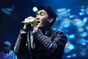 Perjalanan karier Ifan Seventeen dari bermusik hingga politik