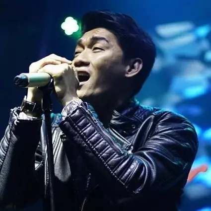 Perjalanan karier Ifan Seventeen dari bermusik hingga politik