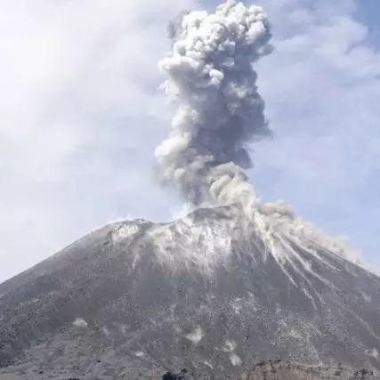 Evolusi Anak Krakatau pascaerupsi 1883, tumbuh 4 meter per tahun