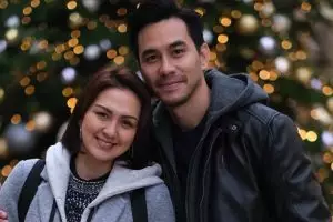 12 Tahun menikah, ini ucapan romantis Darius Sinathrya ke Donna