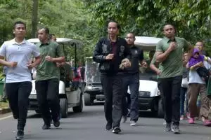 8 Potret kegiatan Jokowi di malam hingga hari pertama tahun 2019