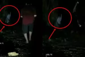 Viral, seorang pria mengajak selfie penampakan mirip kuntilanak