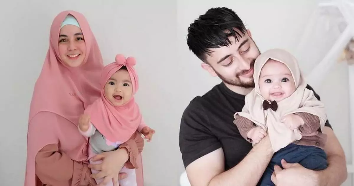 9 Potret lucu bayi artis pakai hijab, gemesnya nggak ketulungan