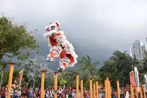 Ramaikan Imlek, Ancol hadirkan Barongsai, Liong, & Reog