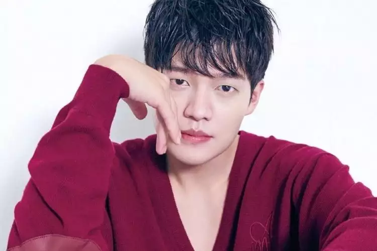 6 Fakta Son Seung-won, aktor drama hingga terjerat kasus hukum
