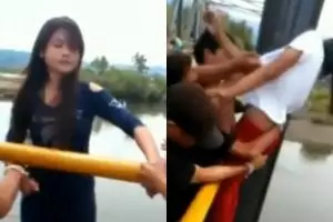 Diduga rebutan cowok, 2 cewek ini nekat terjun dari jembatan