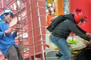 12 Potret lucu 'utamakan keselamatan' ini bikin tepuk jidat