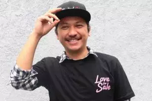 3 Seleb duda keren ini jadi YouTuber, ada Gading Marten