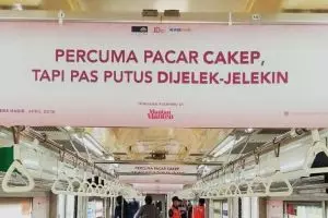 6 Tulisan soal mantan di KRL ini bikin baper yang baru putus