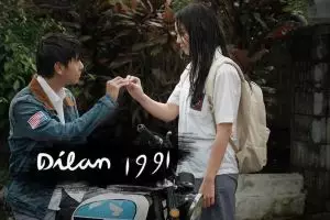 16 Gombalan Dilan ke Milea yang paling bikin baper penonton