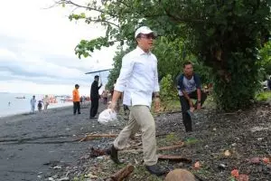 Makin kritis, Bupati Banyuwangi ajak warga diet kantong plastik