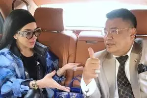 Hotman Paris tak diundang saat nikah, begini pengakuan Syahrini 