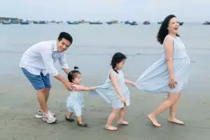 15 Foto sederhana keluarga kecil ini bikin autobilang so sweet