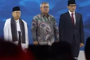 10 Cuitan lucu Ma'ruf Amin vs Sandiaga Uno ini bikin ngakak