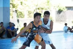 10 Foto lucu orang saat olahraga, ekspresinya bikin gagal keren