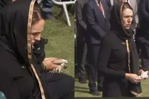 7 Potret PM Jacinda Ardern hadiri salat Jumat di Christchurch