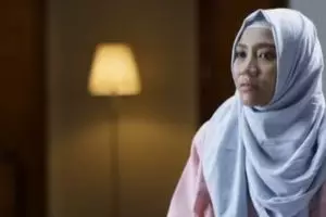 3 Kisah inspiratif wanita Indonesia, PRT jadi sarjana cumlaude