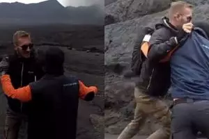 Ngotot masuk ke Gunung Bromo, turis ini kelahi dengan petugas