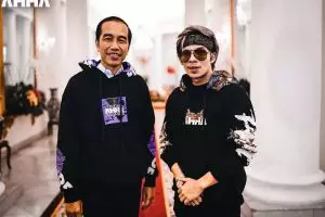 10 Gaya publik figur kenakan jaket Atta Halilintar, ada Jokowi