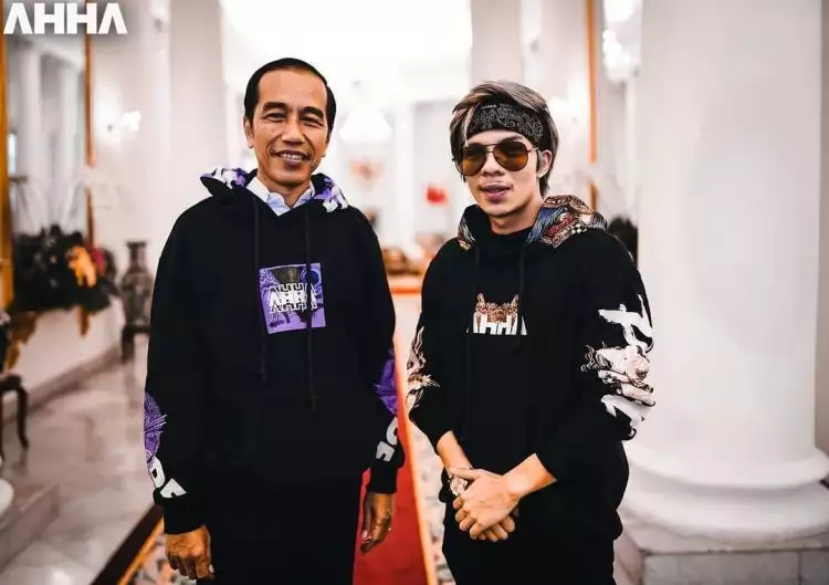 10 Gaya publik figur kenakan jaket Atta Halilintar, ada Jokowi