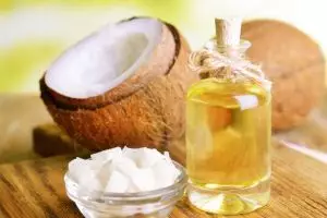 5 Healthy-alternative pakai kelapa, obat diet hingga pemutih gigi