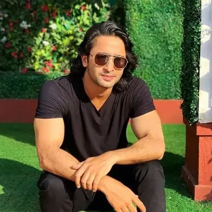 5 Penampakan taman di rumah seleb, bisa jadi inspirasi