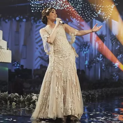 12 Gaun manggung Gisella Anastasia ini glamor dan memesona abis