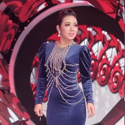 6 Potret Soimah mirip artis, dari Syahrini hingga Rose Blackpink