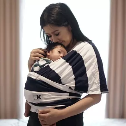 Pilih rawat anak sendiri, ini 10 momen Ardina Rasti tanpa baby sitter