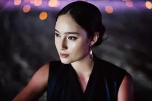 10 Gaya Tatjana Saphira saat pemotretan di Jepang, gothic abis