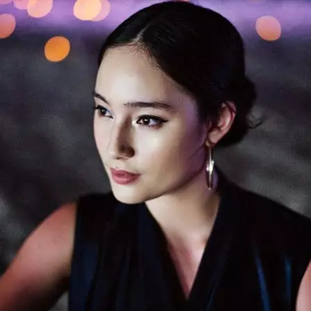 10 Gaya Tatjana Saphira saat pemotretan di Jepang, gothic abis