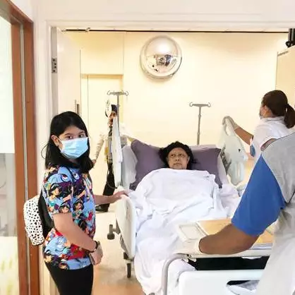 Sempat demam tinggi, Ani Yudhoyono keluar ICU ditemani sang cucu