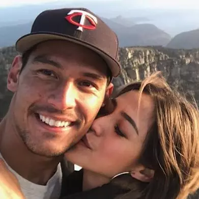 12 Momen intim Jedar dan Richard Kyle ini bak suami-istri 