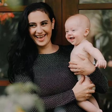 Mata biru bayinya disebut pakai softlens, Marissa Nasution kasih bukti