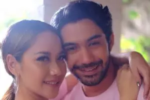 10 Potret ini buktikan BCL dan Reza Rahadian sahabat karib