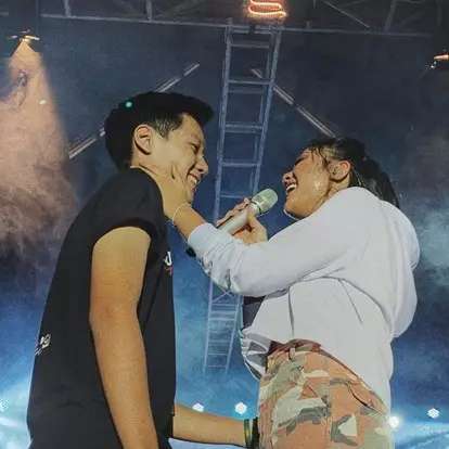 7 Aksi Marion Jola godain cowok sambil nyanyi, bikin panas dingin