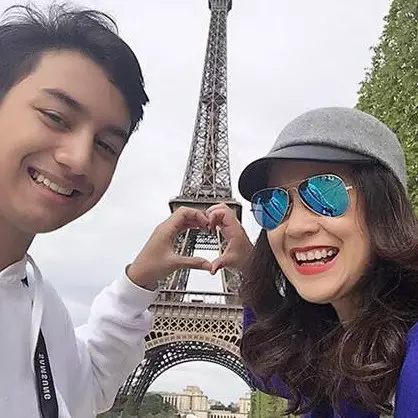 8 Foto kebersamaan Ira Wibowo dengan anak sulungnya, bak sejoli