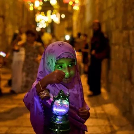 4 Negara ini punya tradisi unik jelang buka puasa