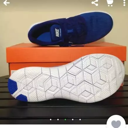 Beli di online shop, cowok ini dapat sepatu cuma muat di jempol