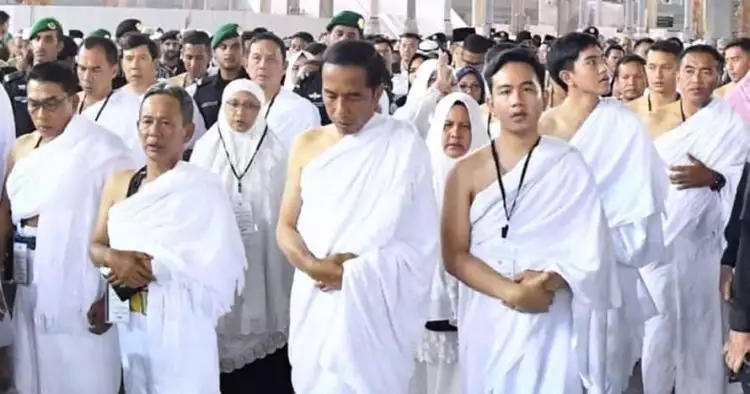 Kisah haru jamaah umrah masuk pemakaman Rosulullah bersama Jokowi