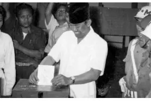 10 Foto jadul pemilu pertama di Indonesia tahun 1955