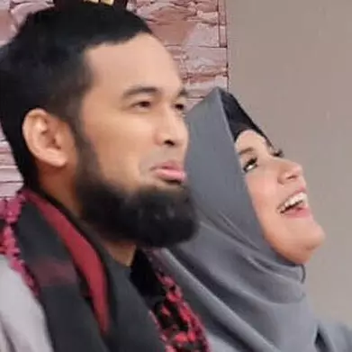 Gombalan Teuku Wisnu ke istri sehabis nyoblos ini romantis abis