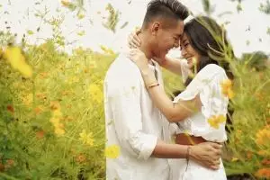 6 Potret prewedding Siti Badriah & Krisjana, romantis abis