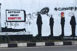 Buron 13 tahun, tenyata terpidana korupsi ini kerja di minimarket