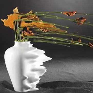 20 Model vas bunga unik dan kece ini bisa jadi inspirasi